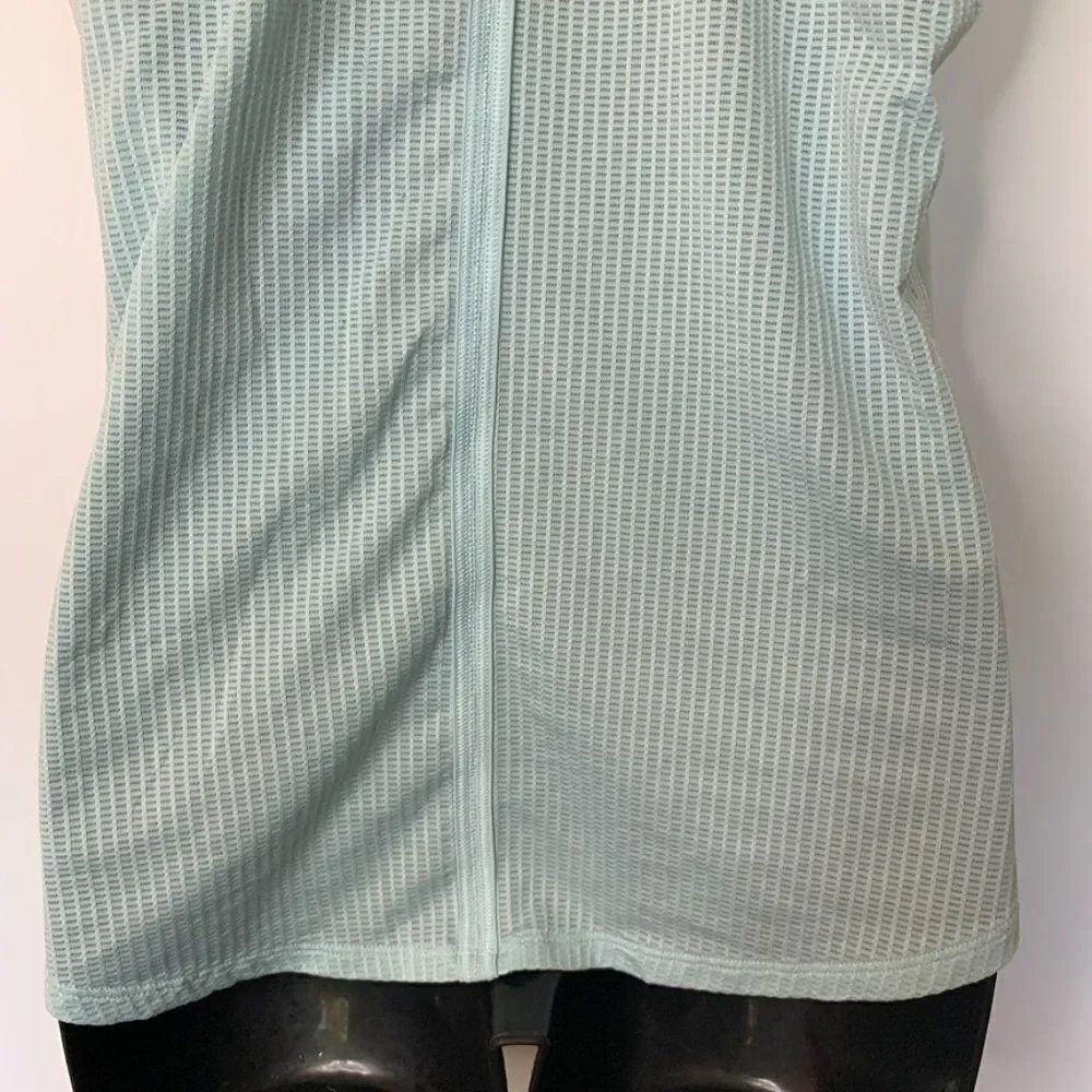 Under Armour Tank Top - Picture 7 of 10